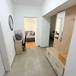 Andelina, Apartman