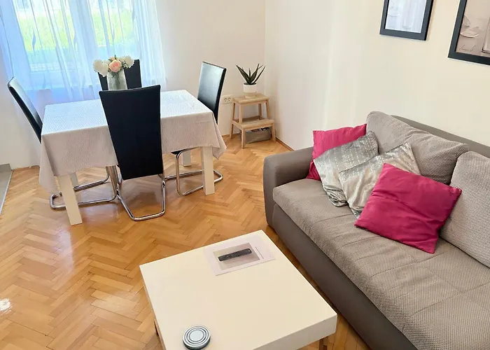 Andelina, Apartment *